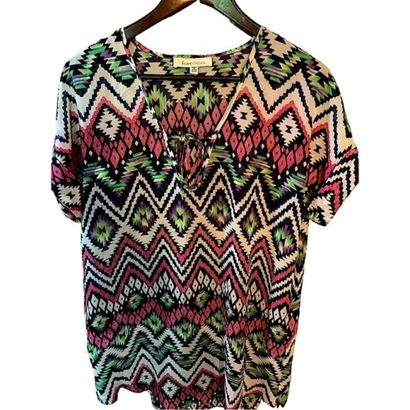 Francesca's Sheer Tunic Top Size S/M Short Sleeve V Neck Navy Pink & Green - Picture 1 of 7
